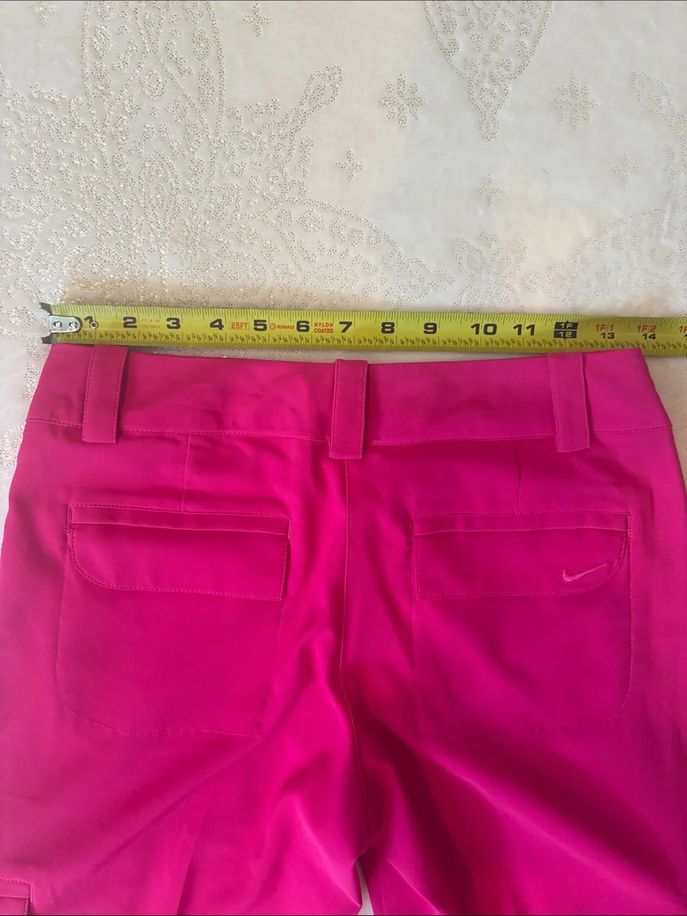 NikeGolf Tour Performance Women’s Bright Magenta Dri-Fit Bermuda Shorts